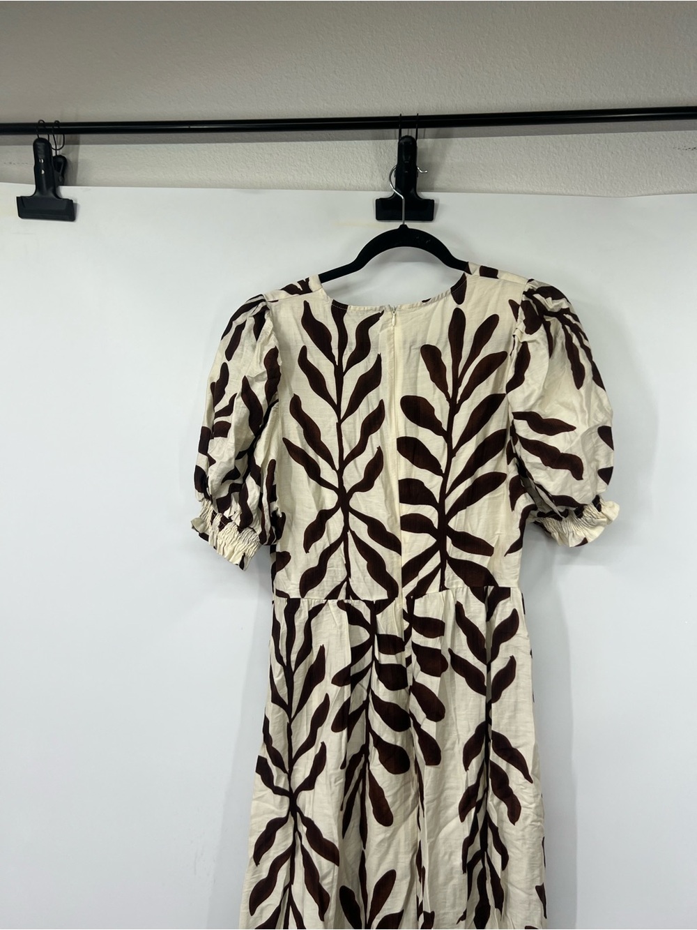 Petal & Pup Steele Puff Sleeve Midi Dress in Brown Palm - Picture 7 of 8